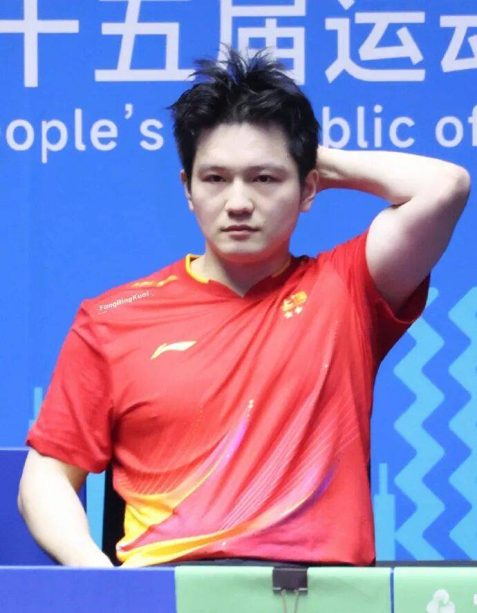 邓亚萍对樊振东赞不绝口！直言樊振东达到了一个新境界！WTT也来祝贺樊振东夺冠！