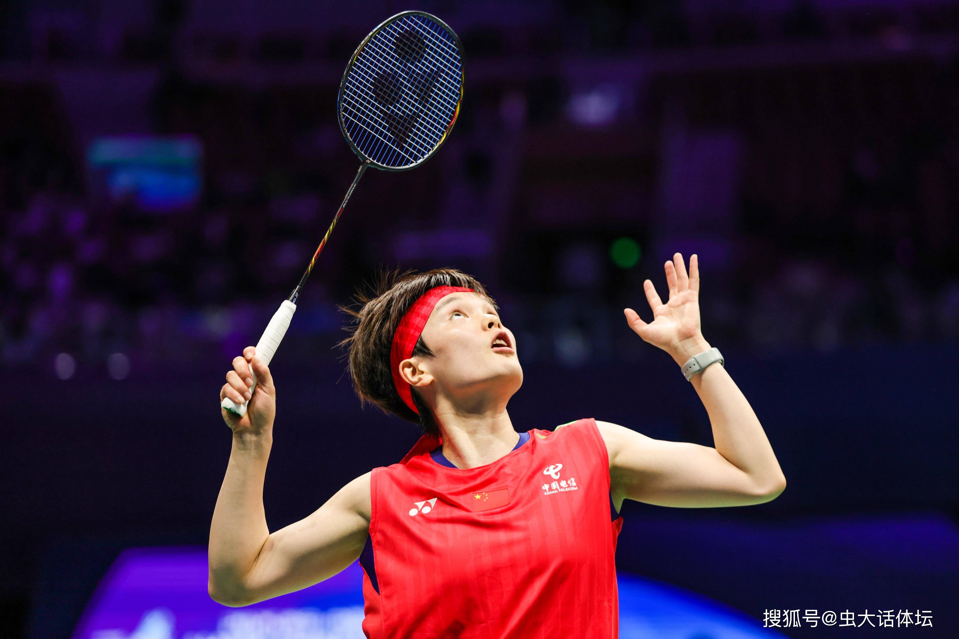 7天两败！王祉怡法国赛再负安洗莹摘银，安洗莹赛季9冠统治羽坛，陈雨菲6冠3亚完美收官